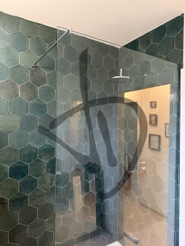 Vetro fisso doccia trasparente su misura con finiture cromate - 2 - Fisso