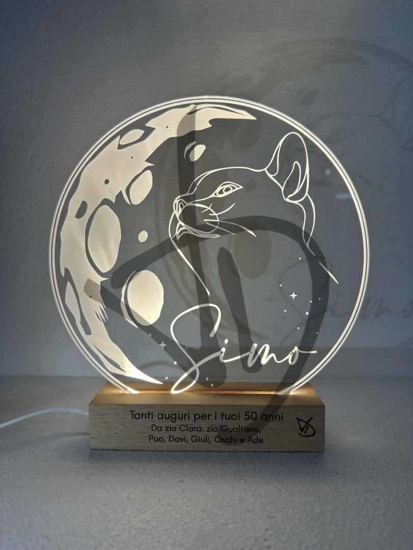 Lampade in acrilico plexiglass decorato con grafica gatto e luna con piedistallo in legno - Lampade in acrilico plexiglass decorato con piedistallo in legno personalizzato