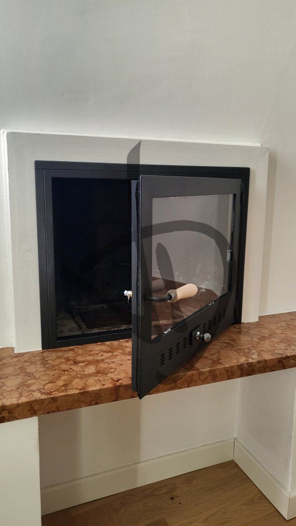 Prodotti su misura - Chiusure camino - Lineari - Chiusura Camino Lineare 1 anta